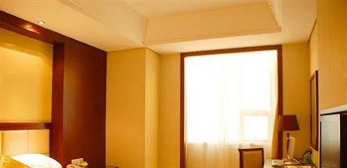 Junyuan Huatian Hotel - Huaihua เฟิ่งหวง ภายนอก รูปภาพ